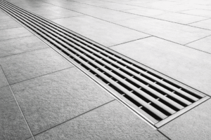 Rejillas ACO KlassikDrain K100 y KS100 - DrainLok y QuickLok por Grupo Rivend Mexico